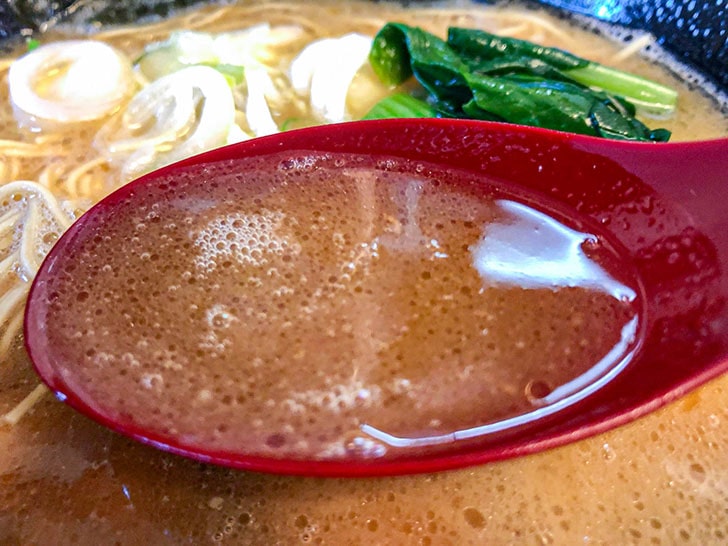 麺屋 達 豚骨醤油スープ