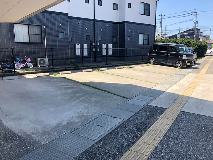 Catatsumuri(カタツムリ) 駐車場