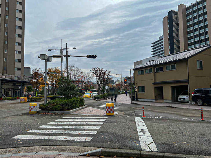 金沢駅から近江町市場へのルート10