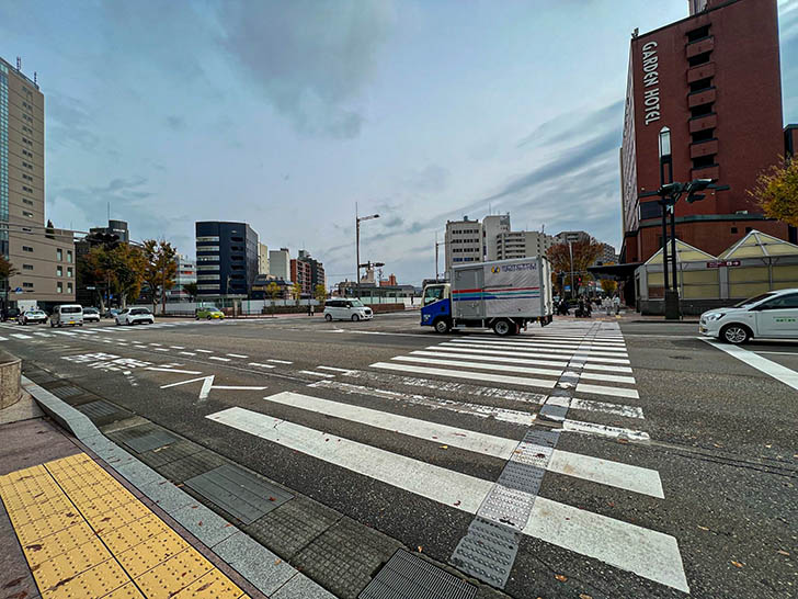 金沢駅から近江町市場へのルート2