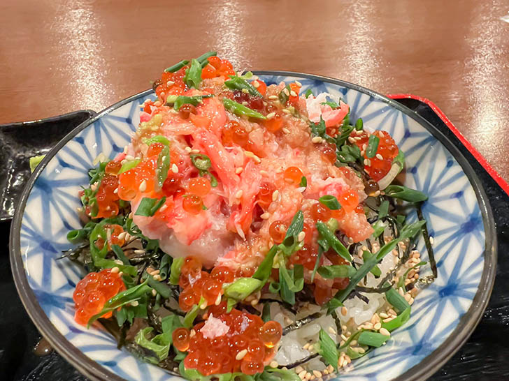 海鮮丼ひかりや 海鮮まるひ丼 松5