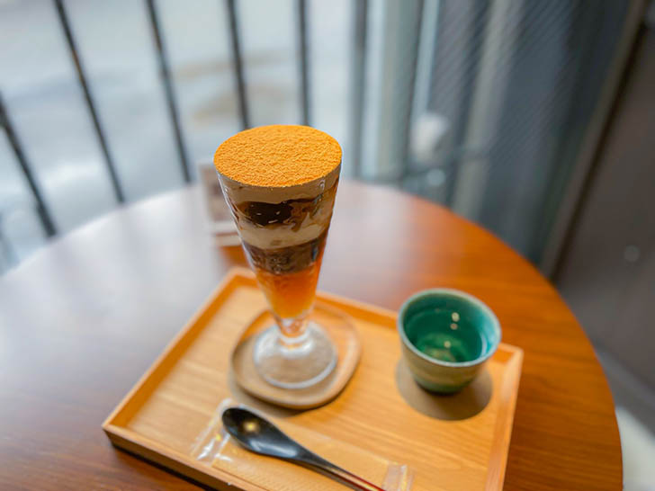 cafe甘 加賀棒茶ときな粉のパフェ