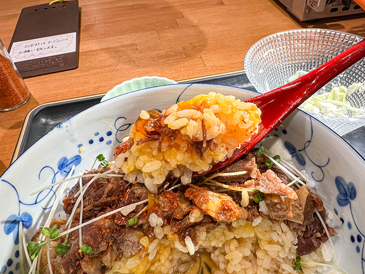 焼肉 喜緑 牛すじ丼