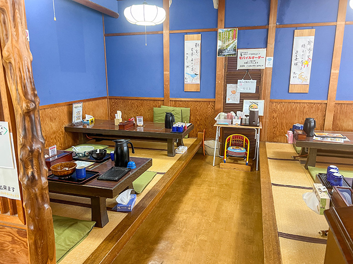 うどんそば 天一屋 店内