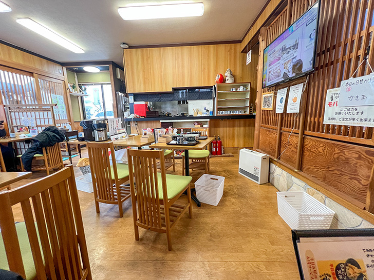 うどんそば 天一屋 店内